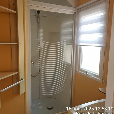 Camping Mobil Confort 3 Pour 6 Personnes - Idéal Puy Dufou F007 La Boissiere-de-Montaigu