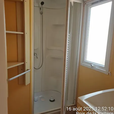 Kamp alanı Mobil Confort 3 Pour 6 Personnes - Ideal Sejour Puy Dufou F007